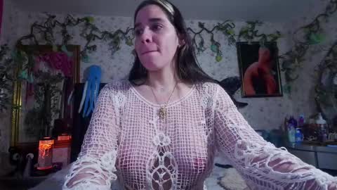 Elizabeth online show from 5, 10, 2025