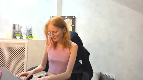 Snapshot of elizabeth_harpper chatting on 10, 2, 2025 Elizabeth online show from 10, 2, 2025