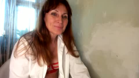 Snapshot of elizabeth_hottt chatting on 12, 10, 2025 elizabeth_hottt online show from 12, 10, 2025