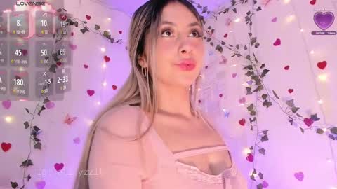    Independent Model online show from 9, 3, 2025