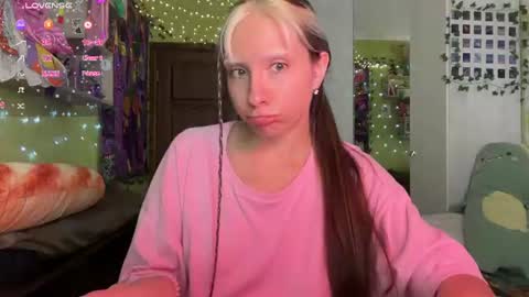 elizabethh_brown online show from 6, 8, 2026