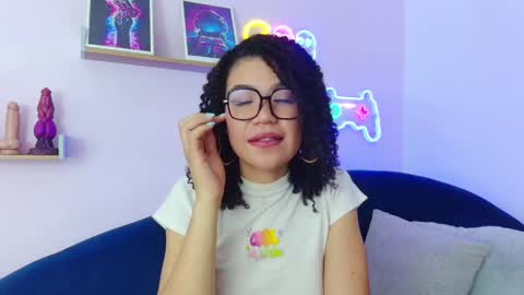 Snapshot of elizabethorlov chatting on 5, 6, 2026 Elizabeth Orlov online show from 5, 6, 2026
