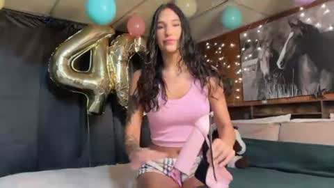 Snapshot of ella2sweet chatting on 18, 7, 2026 Ella online show from 18, 7, 2026