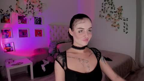 ELLA online show from 21, 9, 2025