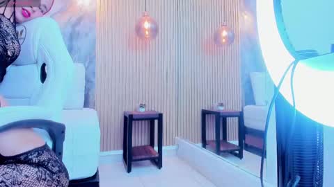 ella harper online show from 30, 9, 2025