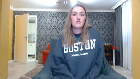 Ella  Max online show from 14, 1, 2025