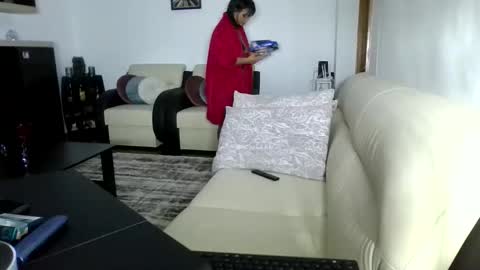 Snapshot of ella_sweety0 chatting on 24, 4, 2026 Ella online show from 24, 4, 2026