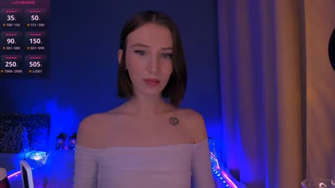 ellaamber online show from 3, 1, 2025