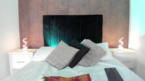 Snapshot of ellaamuller chatting on 18, 1, 2025 Ellaa Muller online show from 18, 1, 2025