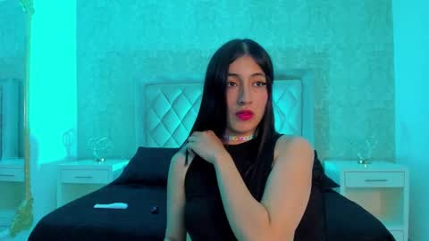 Snapshot of ellaamuller chatting on 2, 2, 2025 Ellaa Muller online show from 2, 2, 2025