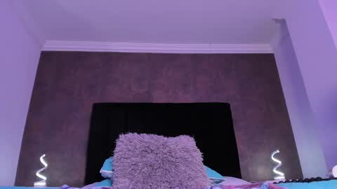 Snapshot of ellaamuller chatting on 5, 2, 2025 Ellaa Muller online show from 5, 2, 2025