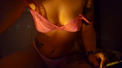 Snapshot of ellababy94 chatting on 25, 10, 2025 ellababy94 online show from 25, 10, 2025