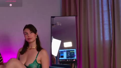 Snapshot of ellacanny chatting on 23, 5, 2026 ellacanny online show from 23, 5, 2026