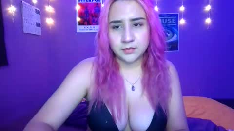 Snapshot of ellafrannz chatting on 7, 5, 2026 Ella Frannz online show from 7, 5, 2026