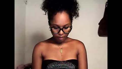 Snapshot of ellah245 chatting on 25, 4, 2026 ellah245 online show from 25, 4, 2026