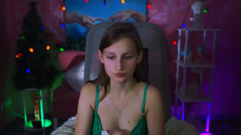 Ella online show from 7, 1, 2025