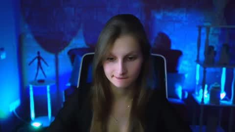 Ella online show from 21, 2, 2025