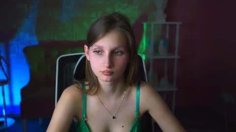 Ella online show from 1, 3, 2025