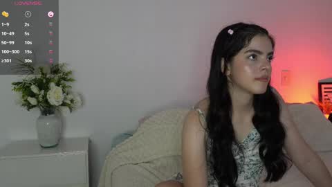 Snapshot of ellarose_xo chatting on 28, 5, 2026 Ella Rose online show from 28, 5, 2026