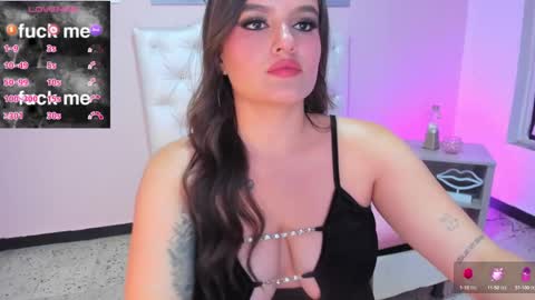 ellarosee_ online show from 17, 2, 2025