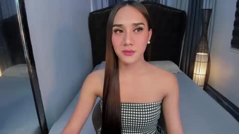 Snapshot of ellats_18 chatting on 2, 3, 2025 Sophia online show from 2, 3, 2025