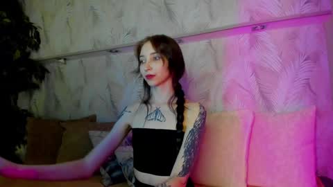 Snapshot of ellen_hops chatting on 4, 5, 2026 Ellen online show from 4, 5, 2026