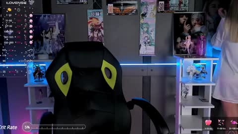 Snapshot of ellensoftt chatting on 4, 1, 2025 Maria online show from 4, 1, 2025