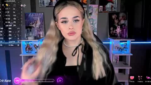 Snapshot of ellensoftt chatting on 8, 3, 2025 Maria online show from 8, 3, 2025