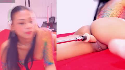 Snapshot of ellieblush chatting on 5, 11, 2025 Im Elli Im a little shy and blush online show from 5, 11, 2025