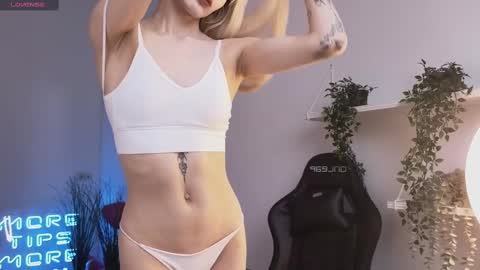 elliefrost online show from 13, 2, 2025