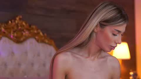 Ellie online show from 15, 10, 2025