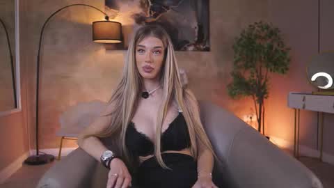 Ellie online show from 26, 11, 2025