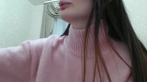 Snapshot of elliewalkersdreamgirl chatting on 13, 12, 2024 Effie1818 online show from 13, 12, 2024