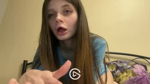 Snapshot of elliewalkersdreamgirl chatting on 24, 12, 2024 Effie1818 online show from 24, 12, 2024