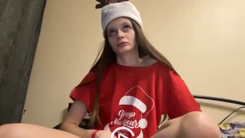 Snapshot of elliewalkersdreamgirl chatting on 26, 12, 2024 Effie1818 online show from 26, 12, 2024