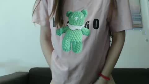 Snapshot of elliewalkersdreamgirl chatting on 24, 1, 2025 Effie1818 online show from 24, 1, 2025