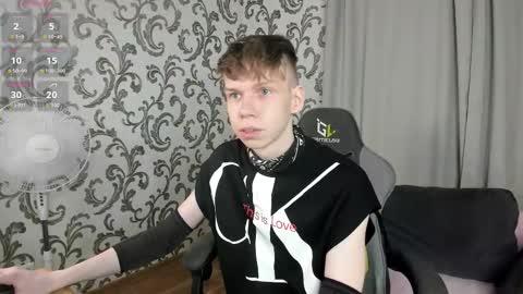 Snapshot of elliot_mars_ chatting on 2, 10, 2025 elliot_mars_ online show from 2, 10, 2025