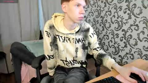 Snapshot of elliot_mars_ chatting on 14, 10, 2025 elliot_mars_ online show from 14, 10, 2025