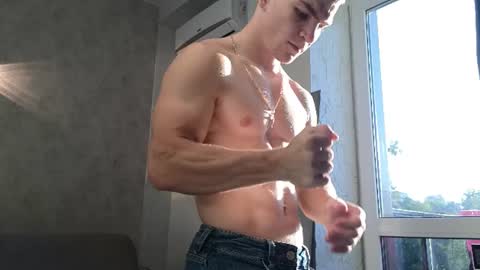 Snapshot of elliot_muscle04 chatting on 18, 7, 2026 elliot_muscle04 online show from 18, 7, 2026