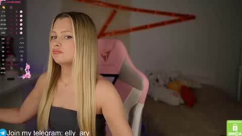 elly_ary online show from 25, 10, 2025