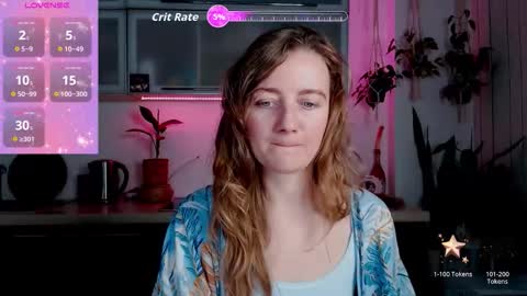 elly_helly online show from 5, 11, 2025