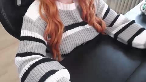 Elly online show from 9, 11, 2025