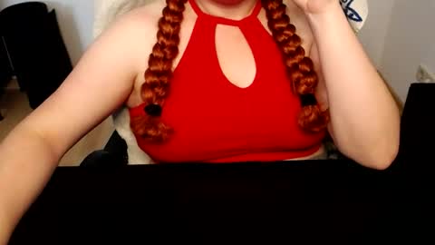 Snapshot of elly_petite chatting on 7, 7, 2026 Elly online show from 7, 7, 2026