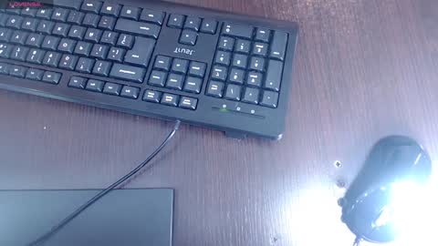 Elly online show from 31, 12, 2024