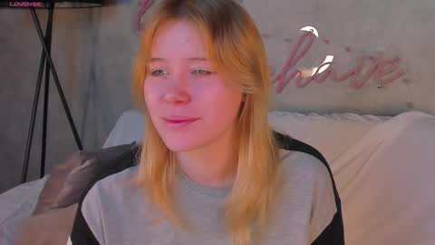 ellya_castro online show from 17, 9, 2025