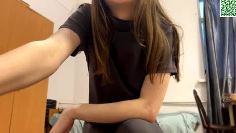 Snapshot of ellyspoerer chatting on 4, 4, 2026 Sonya online show from 4, 4, 2026