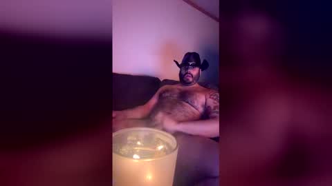 elmatahombre33 online show from 14, 4, 2026