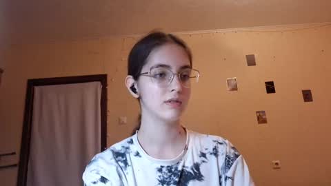 Snapshot of elmeraurora chatting on 29, 6, 2026 Kate online show from 29, 6, 2026