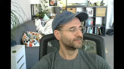 Snapshot of elmetaagain chatting on 22, 7, 2026 elmetaagain online show from 22, 7, 2026