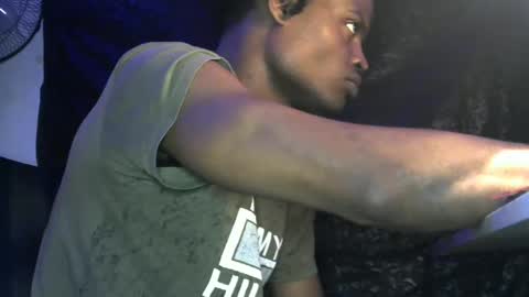 EL NIIGGGAA  21                                                                  EL NIGGA  21 online show from 1, 1, 2025